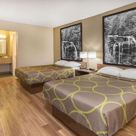 Super 8 By Wyndham Asheville Airport Fletcher Dış mekan fotoğraf